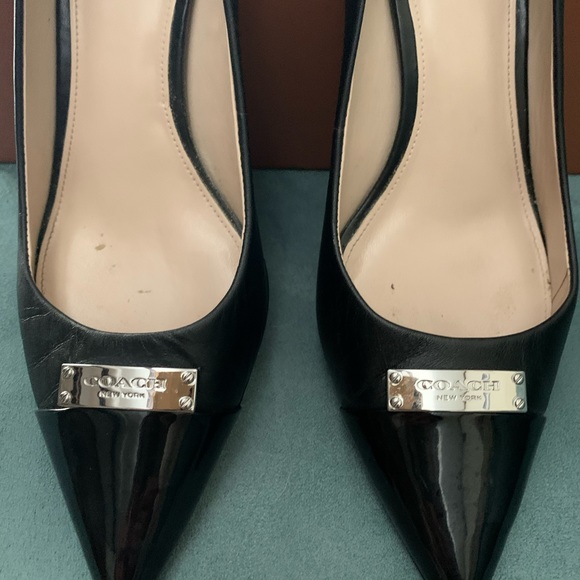 Coach Pumps - Picture 3 of 4
